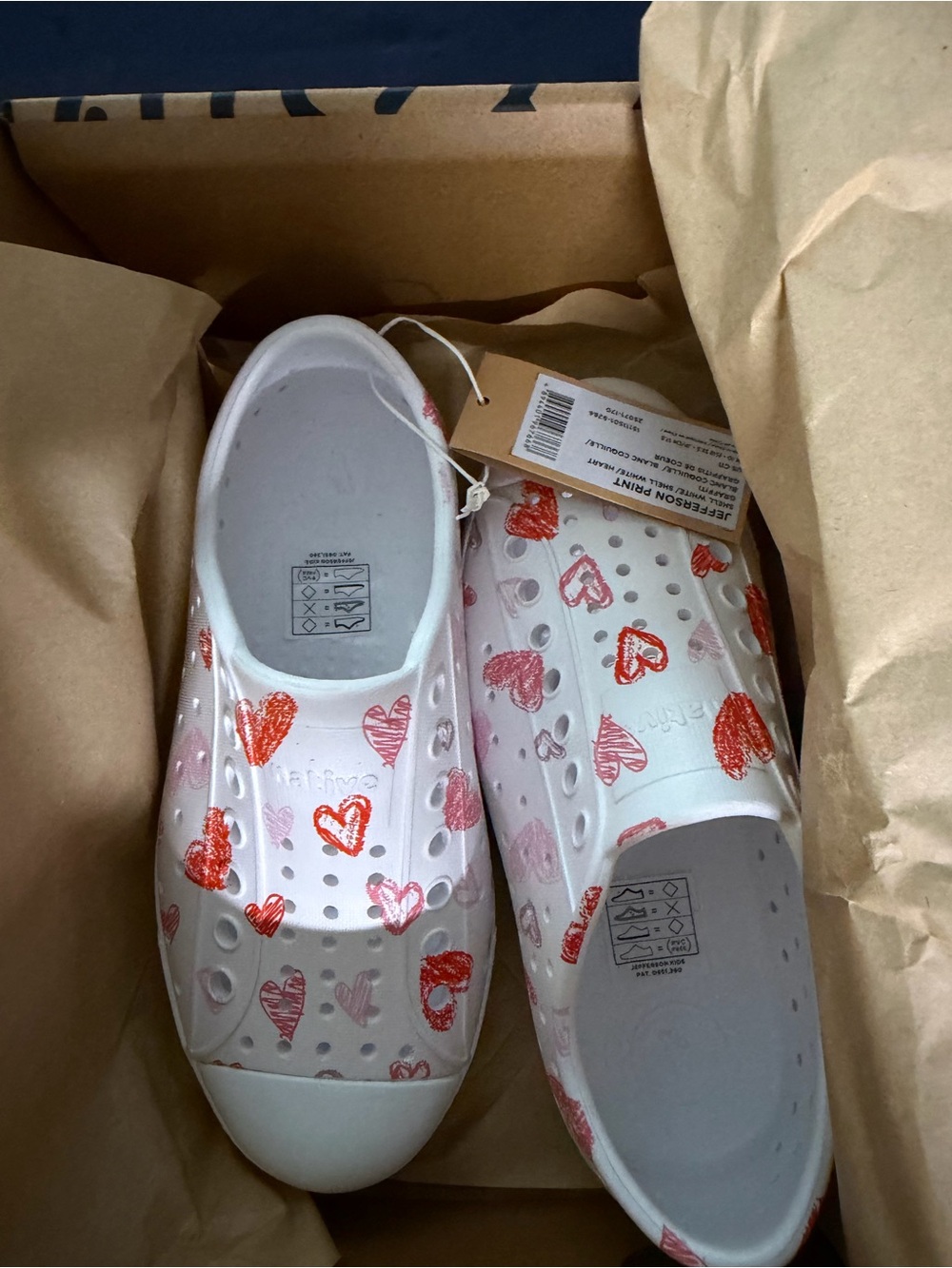 Native Shoes Kids Slip-On Sneakers - White with Pink & Red Hearts - Picture 4 of 5